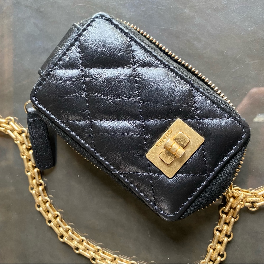 CHANEL Quilted Coin Purse with Chain Black Leather Like New